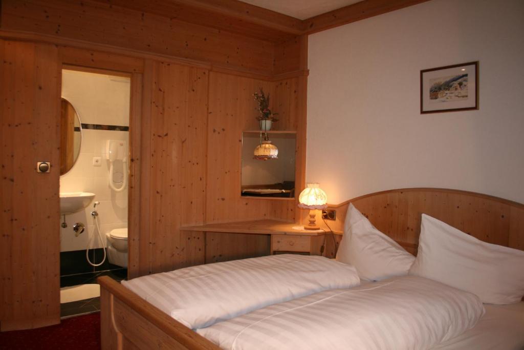 Gasthof Majestic Bresanona Habitación foto