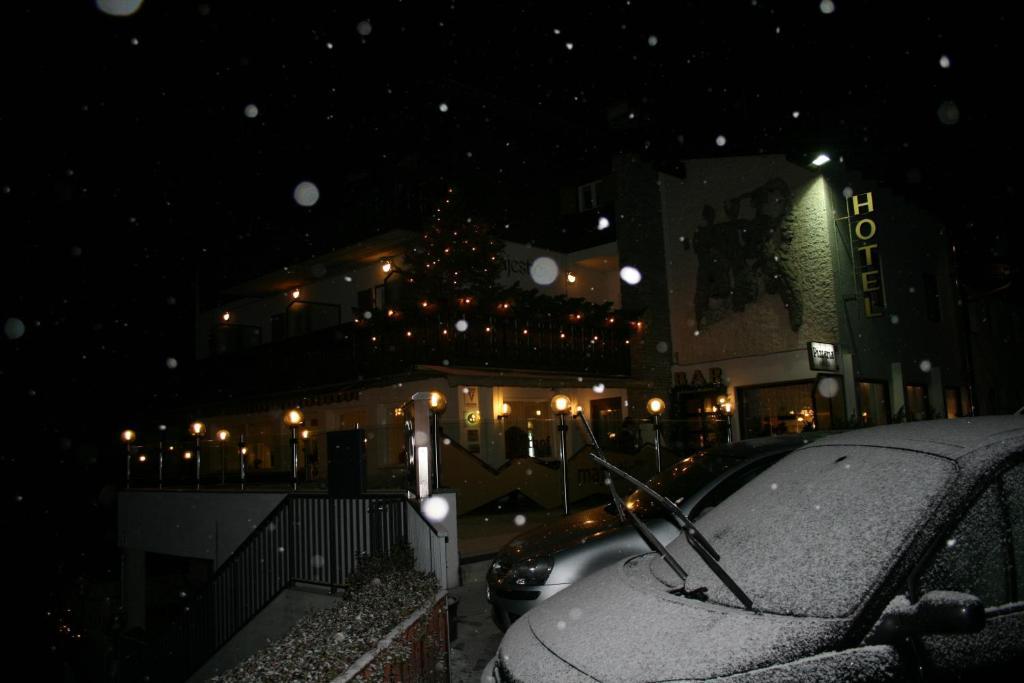 Gasthof Majestic Bresanona Exterior foto